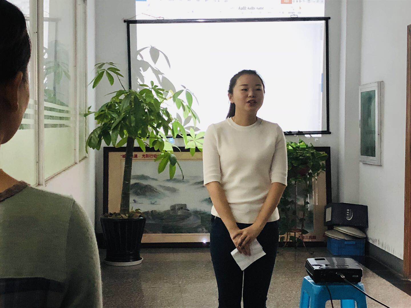 塑料托盤廠家每周早會，以飽滿的精神開單！