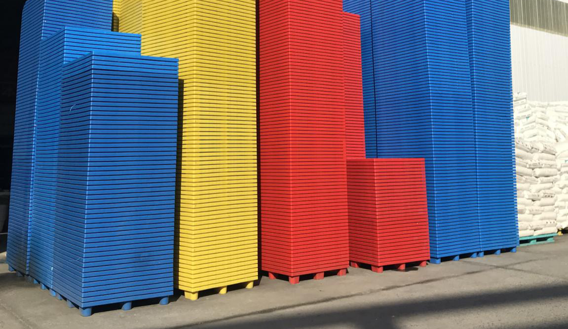 九腳塑料托盤價(jià)格，便宜有好貨~